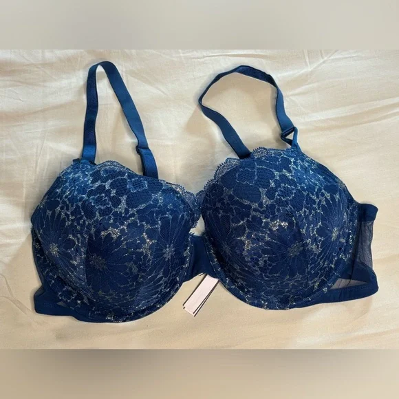 Victoria's Secret Lined Demi Bra NWT - Picture 1 of 4